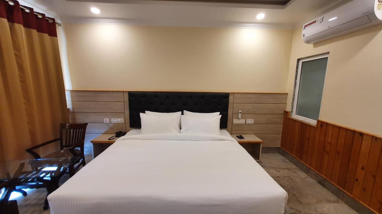 Nomadic Inn Dharamshala Eksteriør billede